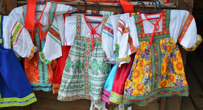 Izmaylovsky Vernisazh 18 peasant dresses